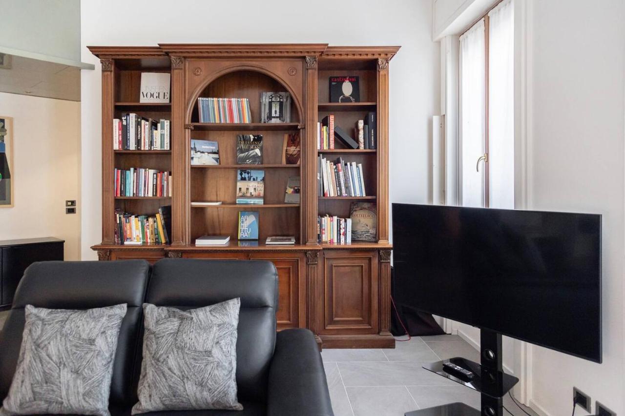 Apartment Close To Duomo Milan Exterior photo